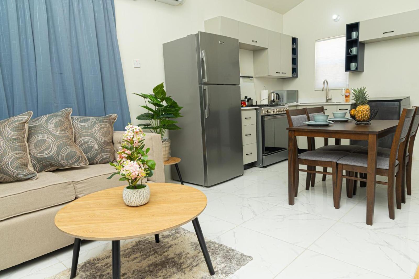 Phoenix Park Villas - Portmore - 10Mins To Beach Bagian luar foto